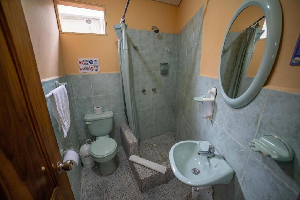 Hostal Gladismar Puerto Villamil Cameră foto
